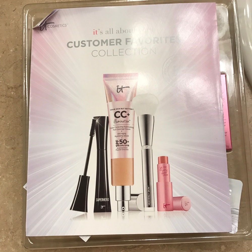 GREAT BUNDLE OF MAKEUP ITEMS BRAND NEW
